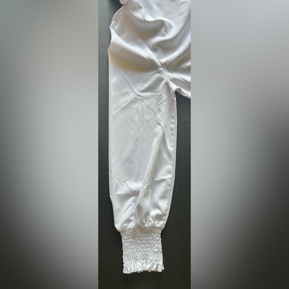 LIKE NEW Mangopop Long Sleeve Button Down Collared Bodysuit White Size M - Picture 9 of 14